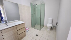 Shower, towels, soap, shampoo