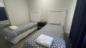 3 bedrooms, bed sheets