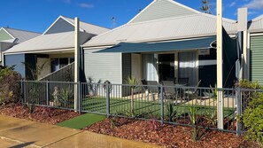 Exterior - Welcome to Sandpiper Escape (Unit 47 Seafront Estate), located within a stunning complex right in th (Jurien Bay)