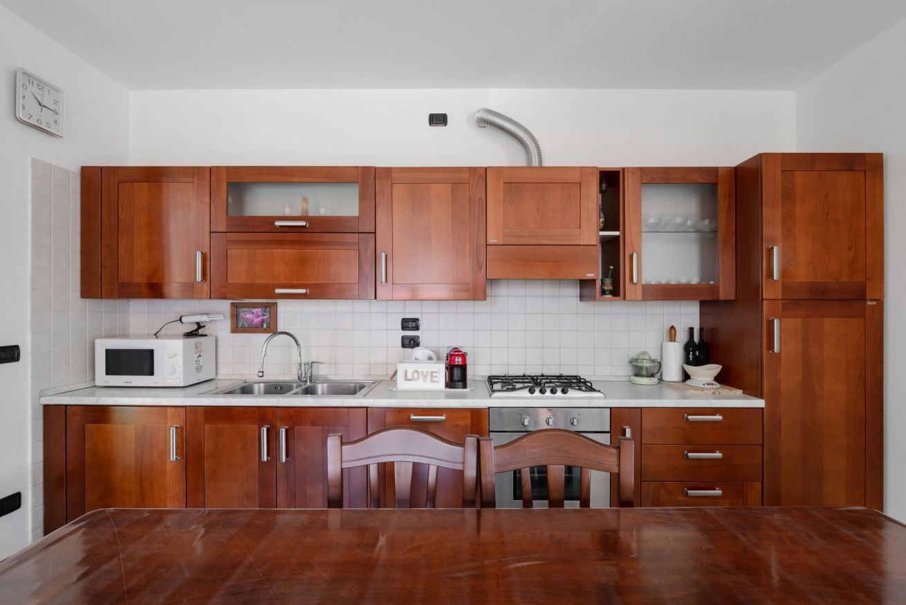 Kühlschrank, Ofen, Herdplatte, Geschirrspüler