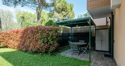 GuestHost - Cozy villa on two floors of about 150 sqm perfect for 7 people.The villa is located in a quiet residential area in the heart of nature in the Euganean Hills and a short walk from the wonderful spa of Abano and the historic center of Abano Ter