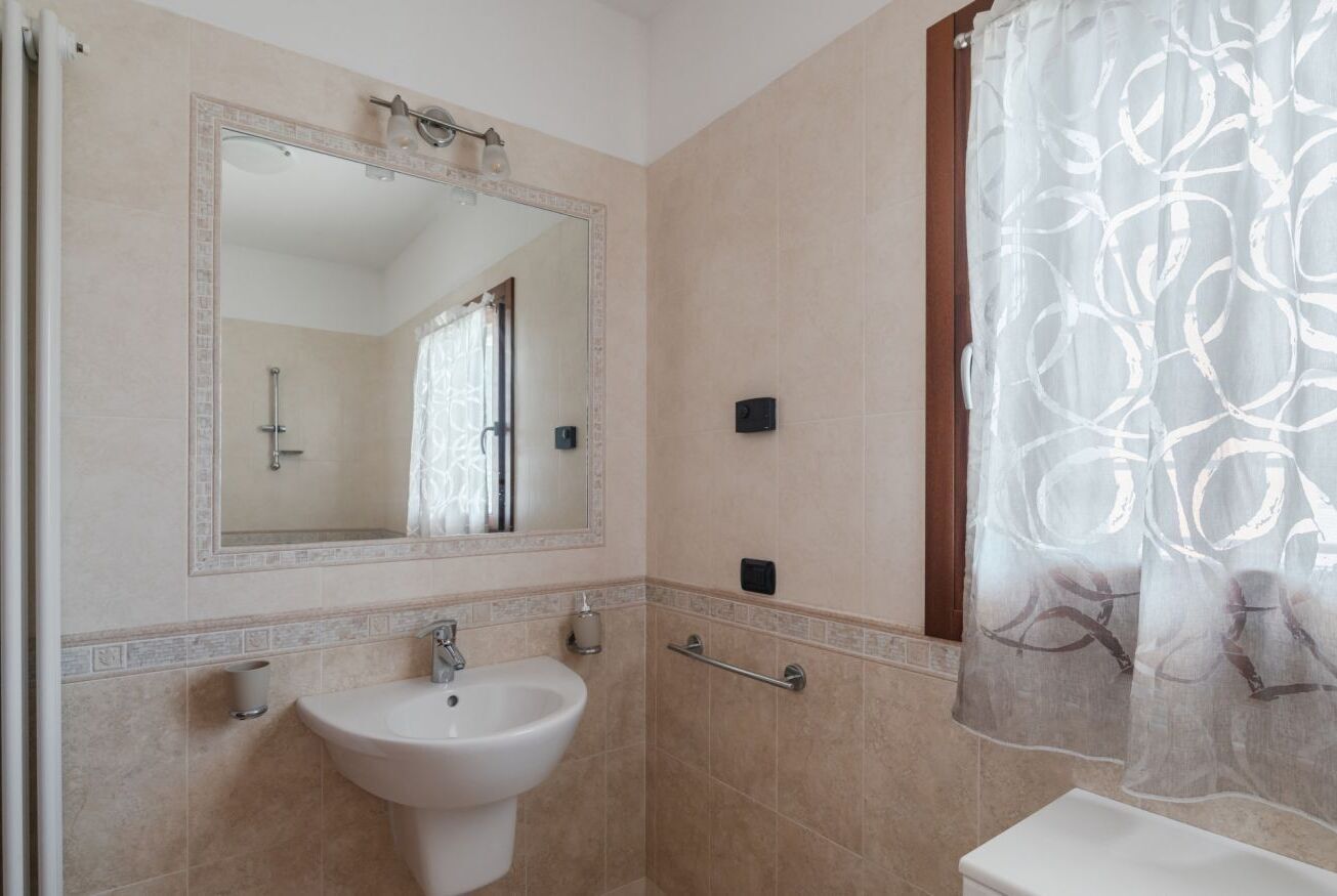 Dusche, Haartrockner, Bidet