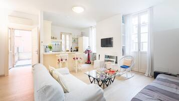 Télévision à écran plat