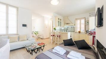 1 chambre, bureau, fer et planche Ă repasser, Wi-Fi