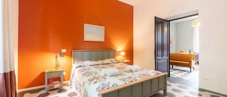 2 chambres, fer et planche Ă repasser