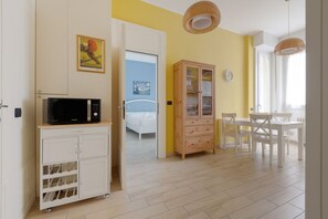 Interior - MM Sant Agostino Subway Flat x4 (Milano)