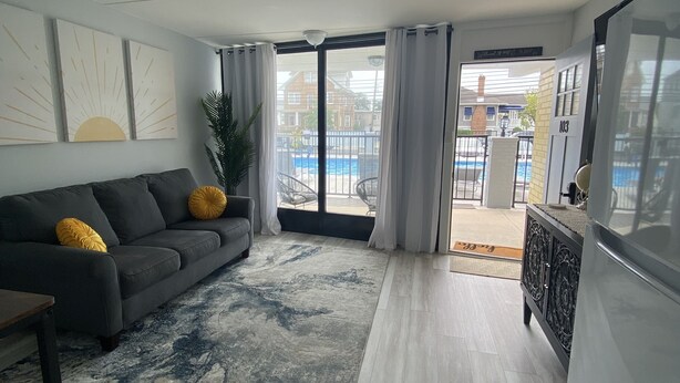 Living area - Poolside Condo - Just 2 blocks from the Beach, Boardwalk and Seaport Pier!  (North Wildwood)