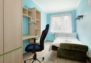 1 bedroom, iron/ironing board, WiFi, bed sheets