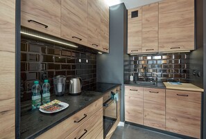 Fridge, oven, stovetop, dishwasher - Wagrowska Modern Apartment (Poznań)