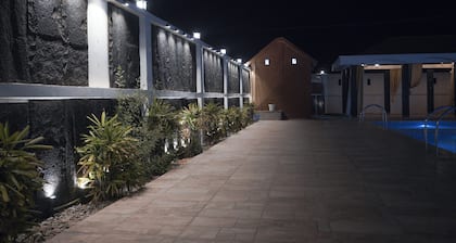 Raj Vilas Hotel & Resort Maharajganj