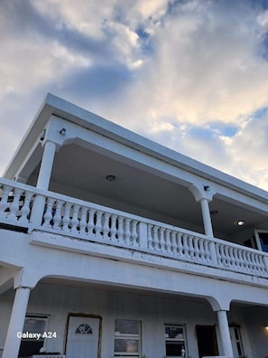 Exterior detail - Condo with sea view (unit 2) (Wheeland Settlement)