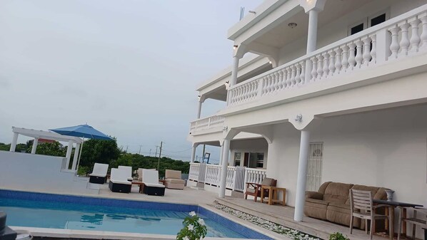 Pool - Condo with sea view (unit 2) (Wheeland Settlement)