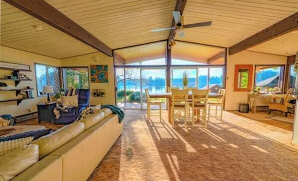 TV connectée, espaces bureaux