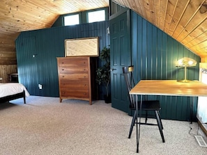 1 bedroom, WiFi, bed sheets - Private Riverfront, Converted Barn *EV Charger* (Princeton)