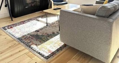 Private Riverfront, Converted Barn *EV Charger*