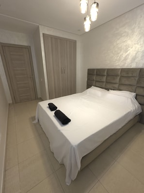 1 camera, Wi-Fi, lenzuola