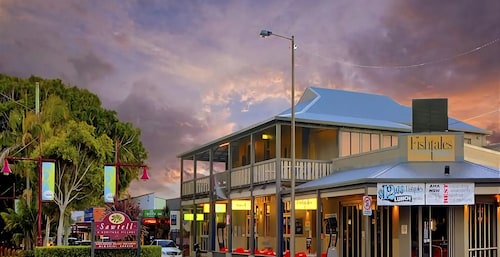 Coasters 18 - A short walk to downtown Sawtell