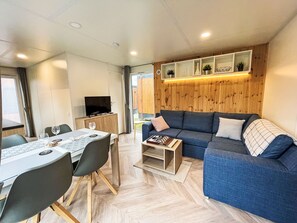 TV - Tiny Haus Christas Angler-Oase by Interhome (Riedenburg)