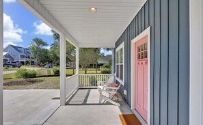 Terrace/patio - "Dolphin Cove" is a 3 Bedroom, 2 Bathroom Woodlands Home! (Oak Island)