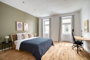 2 chambres, fer et planche à repasser, Wi-Fi, draps fournis