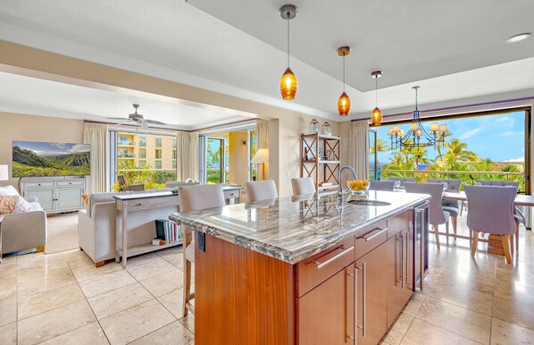 Interior - Maui Resort Rentals: Honua Kai Hokulani 250/51 – Incredible 6BR Oceanfront Gem, Over 4400 combined Sq. Ft. w/ Built-in Viking B.B.Q.! (Lahaina)