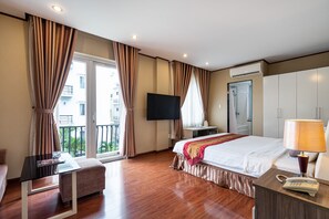 Suite Panoramique | Literie de qualité supérieure, minibar, bureau, rideaux occultants