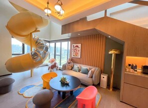 Signature Duplex, City View | Living area - MUSTEL Hotel Guangzhou Nansha (Guangzhou)