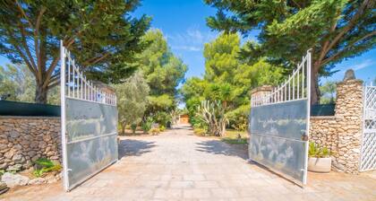 Masseria Le Palmentelle Pool And Garden, San Donato di Lecce, Italy