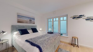 Unclassified image, 3 of 14, button