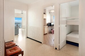 1 bedroom, free WiFi, bed sheets - Mar-y-Nan Family Apartment, Menton, France (Menton)