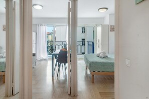 1 bedroom, bed sheets