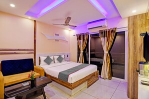 Deluxe Double or Twin Room | Desk, free WiFi, bed sheets - Townhouse 1284 The Grand Touch (Kanthi)