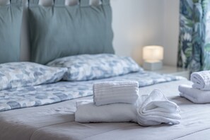 1 camera, ferro/asse da stiro, culla da viaggio, Wi-Fi