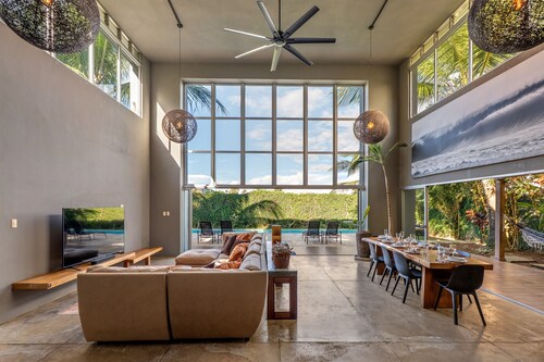 Private Pool Villa at Encuentro Surf Break