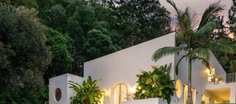 Mediterranean 4 bedroom farm house