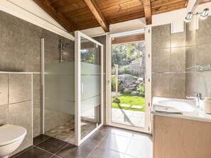 Hårføner og håndklær