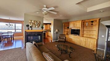 TV, fireplace, computer monitors, printers