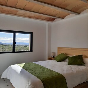 3 habitaciones, tabla de planchar con plancha y wifi gratis