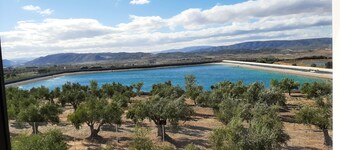 Charming reservoir house