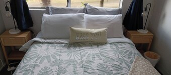 1970's Retro style 2 bed unit