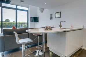 Cottage, 1 Bedroom (The Old Roller Shed) | Private kitchen