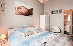 3 bedrooms, free WiFi, bed sheets