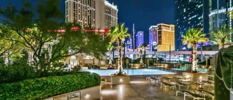 Outdoor pool, a heated pool