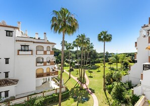 Property grounds - Robina | pool - terrace - beach (Mijas Costa)