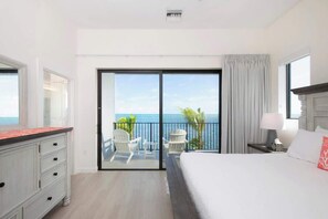 3 bedrooms, desk, iron/ironing board, WiFi - Cassava Point Villa 4D - 3BR at Sea Haven (Patricks Island)