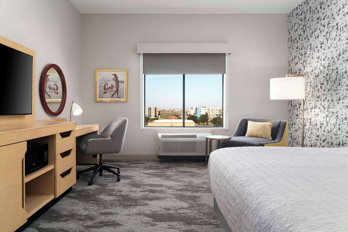 Desk, laptop workspace, soundproofing, iron/ironing board