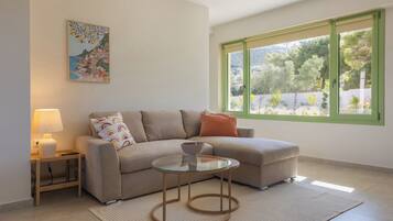 32-Zoll-Smart-TV mit Digitalempfang, Netflix, Streaming-Dienste