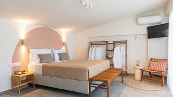 1 kamar tidur dan didekorasi berbeda-beda