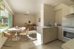 Mini-fridge, stovetop, espresso maker, electric kettle - Kallisti Stay (Spata-Artemida)