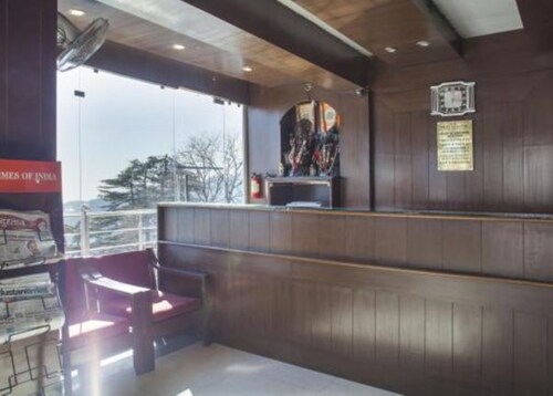 Hill Queen Hotel & Resturent Baghmundi